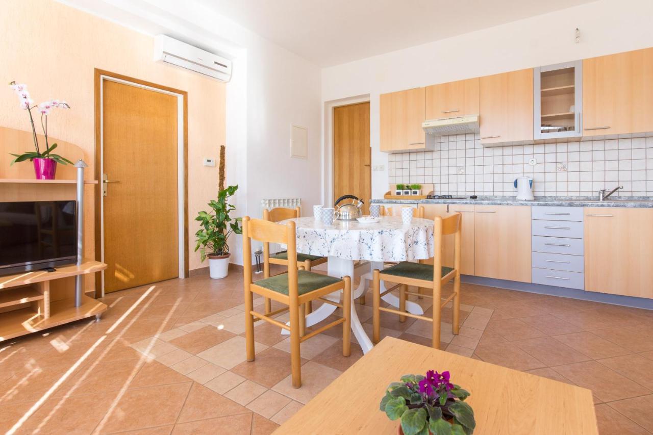 Villa Paradiso Punat Exteriör bild